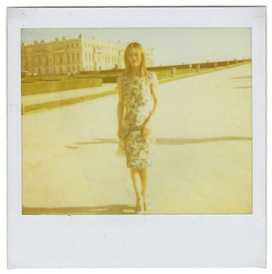 Photo Polaroid de la chanteuse Vanessa Paradis par le photographe de mode Antonio Barros