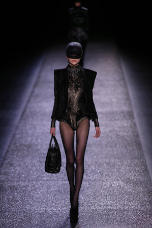 nina ricci a/w 2010 - pr�t-�-porter - Paris by Antonio Barros
