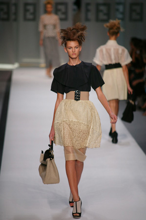 fendi s/s 2009 - milano moda donna by Antonio Barros