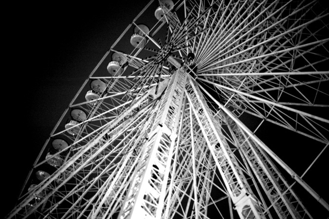 Paris by Antonio Barros